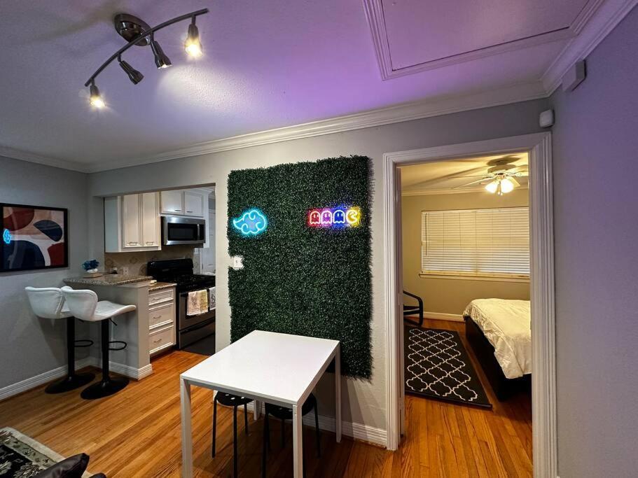 Townhouse Near Midtown Apartment Houston Luaran gambar
